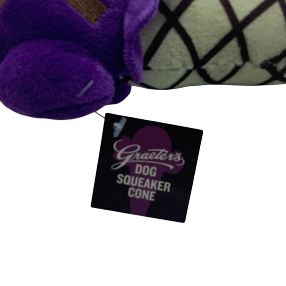 Graeters Ice Cream Chippie Cone Dog Plush Toy Squeaker NEW 7.5" - Picture 3 of 4